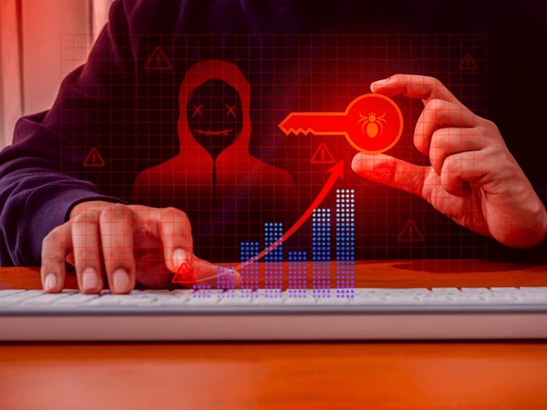 scammer-scam-digital-identity-theft-600nw-2505777005
